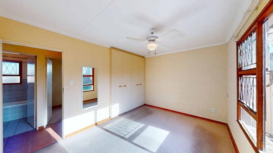 2 Bedroom Property for Sale in Kabega Park Eastern Cape